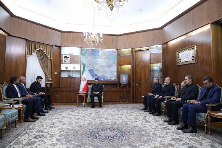 دکتر مخبر: راهبرد ارتقای روابط با کشورهای اسلامی و همسو تداوم خواهد یافت/ وزیر خارجه سودان: ساختار کارآمد نظام اسلامی همچون سدی از ایران در برابر رخدادها محافظت می‌کند