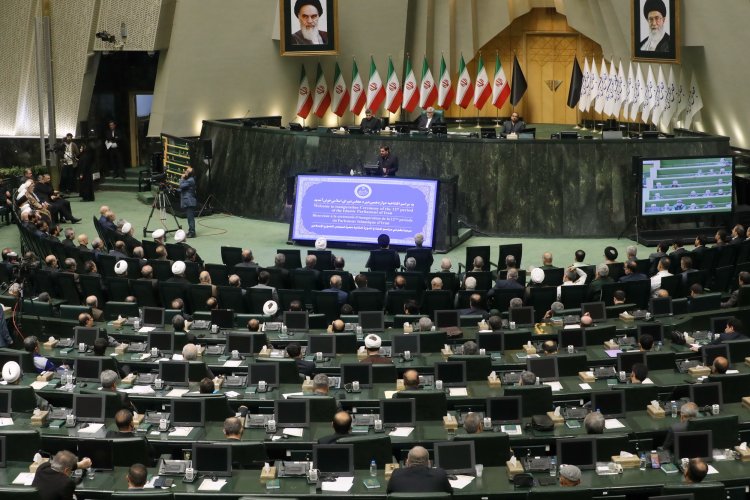 محبوبیت شهید آیت‌الله رئیسی در دل ملت ثابت کرد هیچ عمل صالحی بالاتر از خدمت صادقانه نیست/ اخلاص، ساده‌زیستی، خستگی‌ناپذیری، مردم‌داری و عشق به محرومین از ویژگی‌های خادم جمهور بود/ تاکید بر نقش برجسته رئیس جمهور شهید در ارتقای جایگاه جمهوری اسلامی ایران در منطقه و جهان