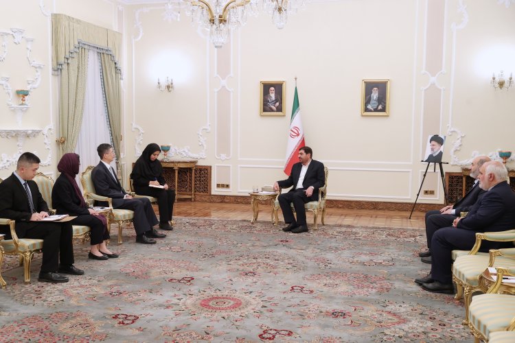 دکتر مخبر: روابط ایران و چین استراتژیک و مبتنی بر اصول تغییرناپذیر است/ پیگیری سند جامع همکاری‌های بلندمدت از مهمترین دستور کارهای مشترک تهران و پکن/ سفیر چین: همواره از منظر راهبردی به روابط با جمهوری اسلامی ایران نگریسته‌ایم
