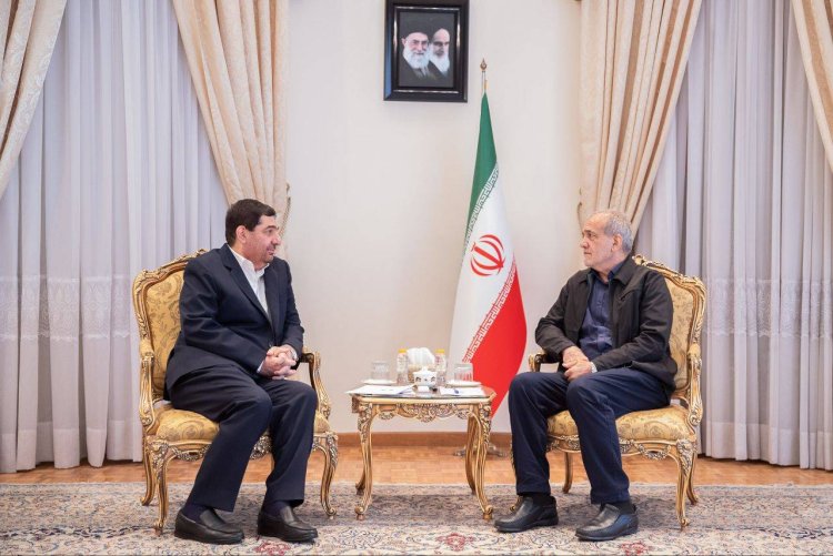 دیدار سرپرست ریاست جمهوری و رئیس جمهور منتخب/ قدردانی دکتر پزشکیان از اداره امور اجرایی و برگزاری بدون حاشیه انتخابات