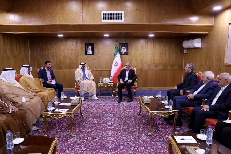 دکتر پزشکیان: گسترش تعاملات تهران-ابوظبی باید موجب وحدت و انسجام واقعی میان کشورهای اسلامی شود/ عبدالله بن زاید: درهای امارات به روی توسعه روابط با ایران در تمامی سطوح باز است