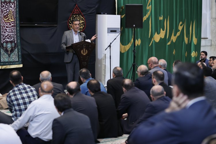 هر کس که دلش برای ایران می‌تپد کمک کند تا کابینه وفاق ملی سریع‌تر تشکیل شود/ وقتی هدف ما اجرای اسناد بالادستی باشد، اختلاف فکری ما با یکدیگر موضوعیت ندارد
