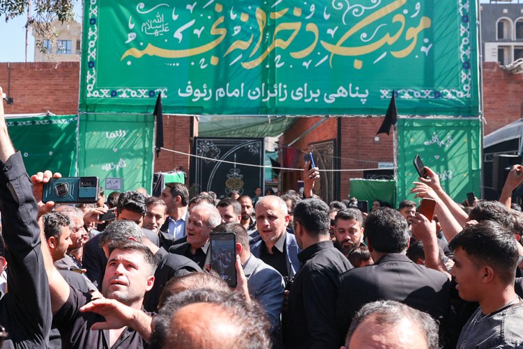 بازدید رئیس‌جمهور از موکب دخترانه حضرت نجمه خاتون
