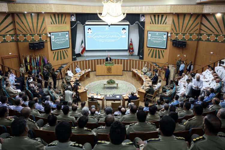 ساختار نظام‌مند ارتش قابلیت تعمیم به دیگر ساحت‌های مدیریتی کشور را دارد/ افراد در ارتش بدون ضابطه و طی سلسله مراتب به جایگاه بالاتر نمی‌رسند/ اقتدار و امنیت امروز کشور مدیون توانمندی نیروهای مسلح کشور است