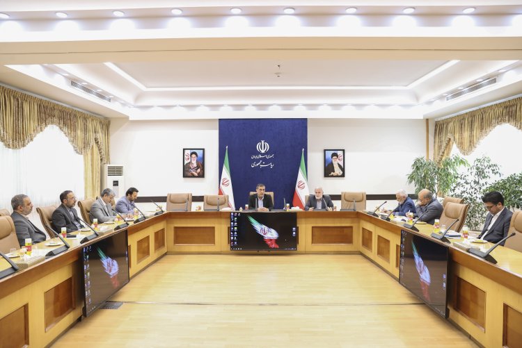 مشکلات گزینشی در کدهای 5 و 19 استخدامی معلمان مجدداً بررسی می‌شود
