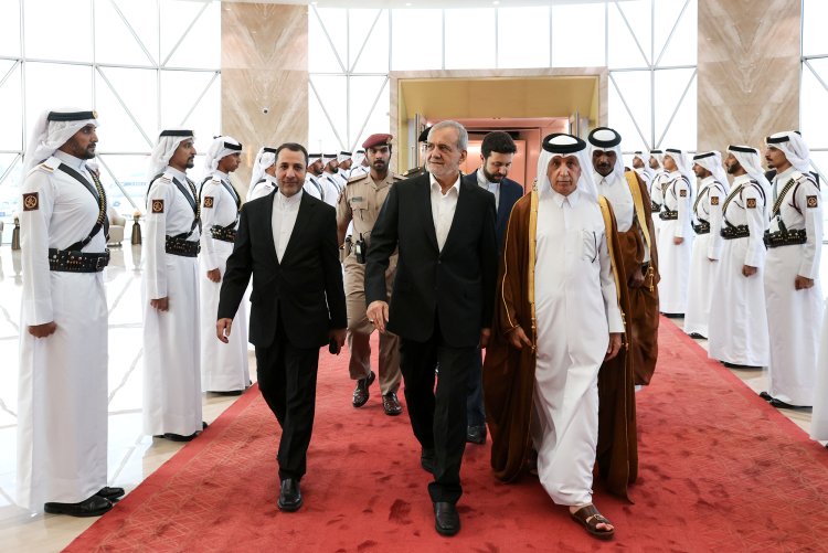 دکتر پزشکیان وارد دوحه شد
