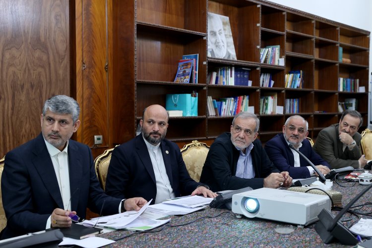 در ساختن مدرسه برای دانش‌آموزان مناطق محروم از کارگری هم ابایی نداریم
