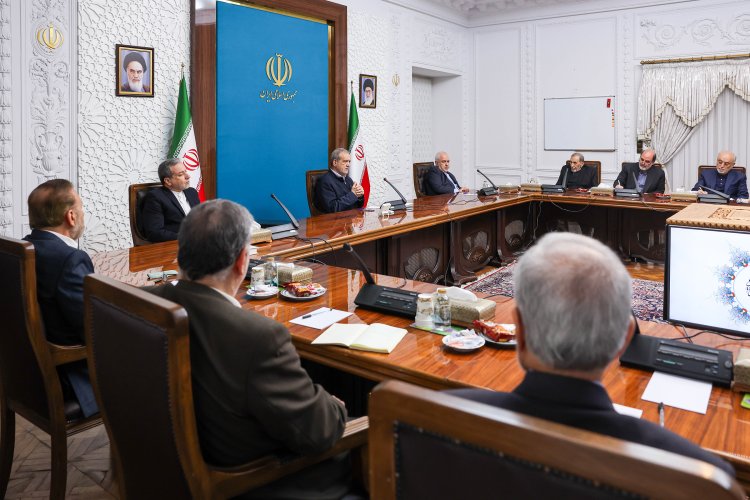 برای توسعه کشور و سامان دادن امر داخلی، باید روابط خارجی را نیز سامان دهیم
