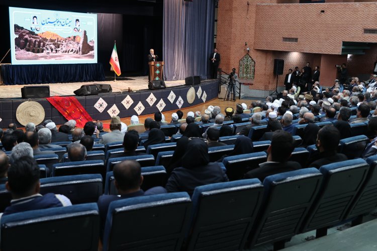 توسعه مکران و سواحل خلیج فارس را به صورت مستمر و هر هفته پیگیری می‌کنم
