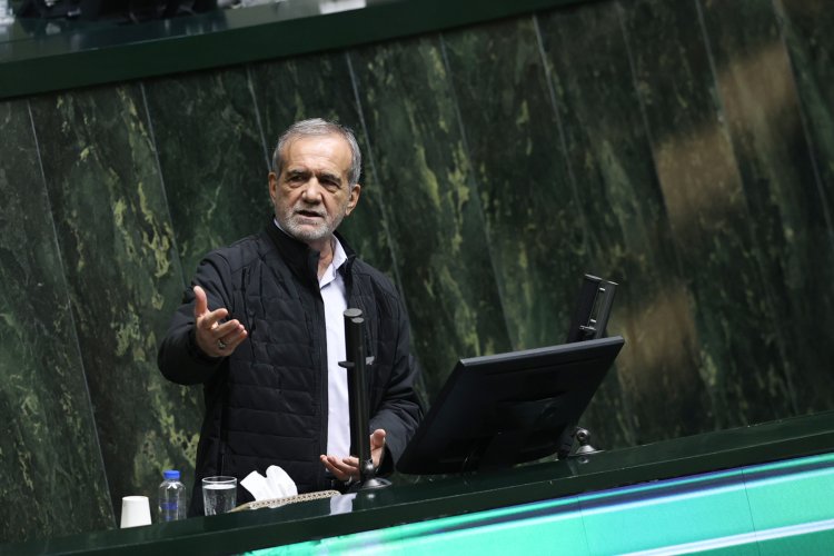 اگر با وحدت و وفاق عمل کنیم مشکل غیرقابل حلی در کشور وجود نخواهد داشت

