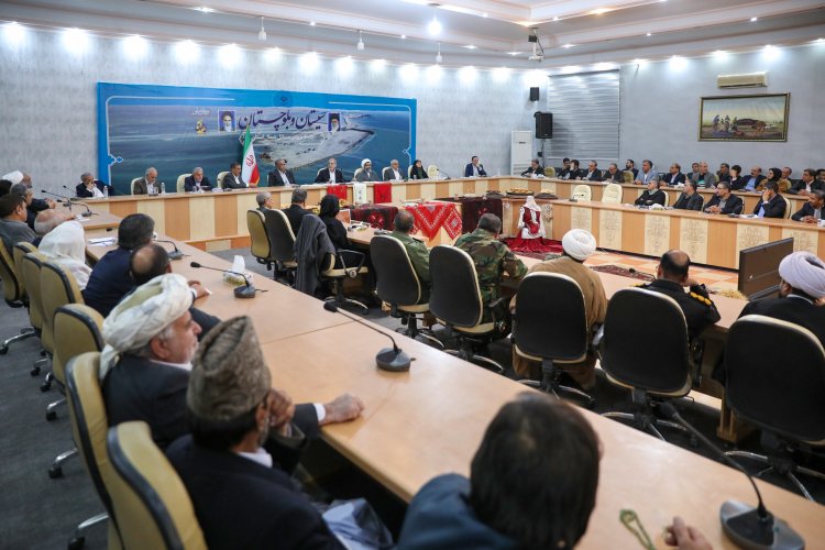 دکتر پزشکیان: سیستان و بلوچستان پتانسیل‌های عظیمی دارد که متأسفانه تاکنون آنگونه که باید دیده نشده است/ دکتر قائم‌پناه: به‌عنوان مسئول گزینش کشور، از تمامی هسته‌های گزینش استان می‌خواهم از نگرش‌های سلیقه‌ای و تنگ‌نظرانه اجتناب کنند
