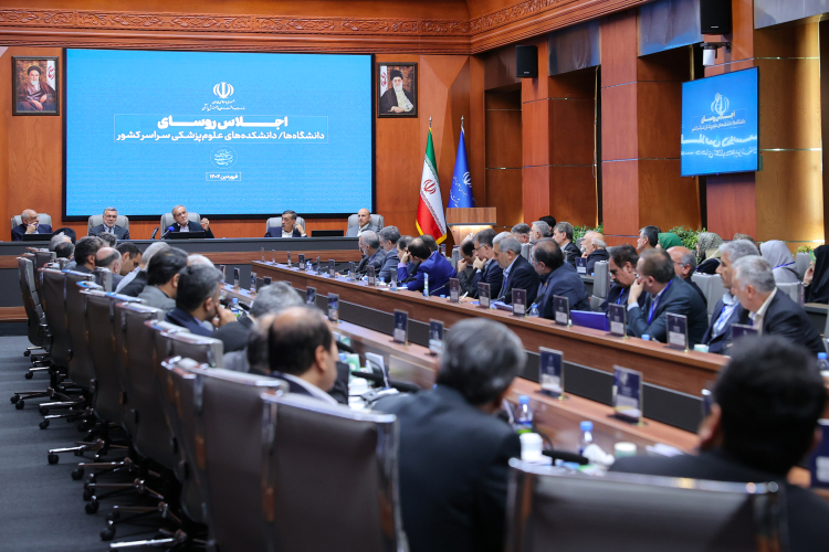 کاری کنیم بیمار ناراضی از مراکز درمانی خارج نشود، اگر نه روح و روانش نیز آسیب خواهد دید