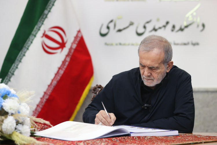 تنها جرم دانشمندان شهید ما این بود که می‌خواستند ایران را به قله‌های دانش و پیشرفت برسانند
