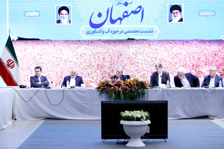 امیدوارم با اجرای راهکارهای علمی در حال تدوین، تعادل را به طبیعت بازگردانیم