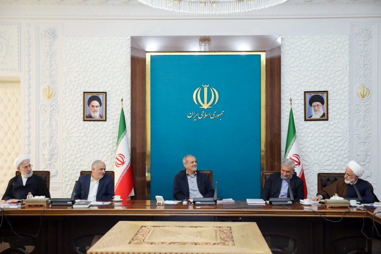 ماموریت‌های دستگاه‌ها در اجرای قانون اساسی با ترتیب اولویت و زمان‌بندی اجرا به آنها ابلاغ شود