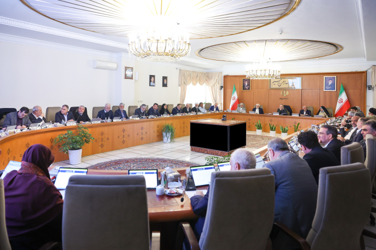 اجرای طرح کارآموزی دانش‌آموزان فنی و حرفه‌ای در کارخانجات بسیار ارزشمند است/ ضرورت آشنایی دانش‌آموزان با فن‌آوری‌های روز دنیا و دستاوردهای جدید علمی
