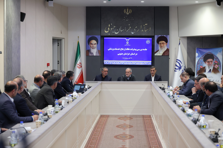 ساختار سلامت باید علاوه بر درمان، مراقبت، آموزش و حمایت اجتماعی نیز در دستور کار قرار دهد
