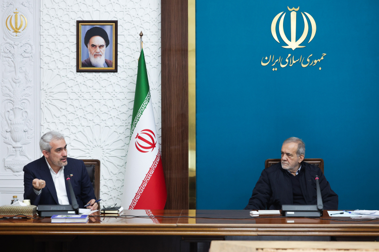  تضعیف داخلی در شرایط فشار بیرونی، به کشور آسیب جدی می‌زند / لزوم استقرار نظارت شفاف و دقیق برای جلوگیری از انحرافات مالی
