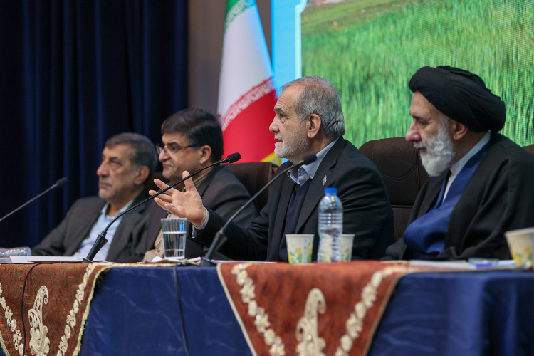 مدیریت باید از مدیریت هزینه به افزایش بهره‌وری تغییر مسیر دهد/ اصلاح از خود مدیران باید آغاز شود، نه مقصرسازی بیرونی/ وقتی مردم در فشارند، توجیه‌تراشی‌ پذیرفتنی نیست
