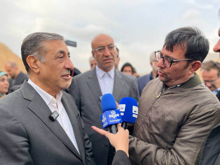 بازدید معاون اجرایی رئیس‌جمهور از پروژه راه‌آهن کرمانشاه- اسلام‌آباد غرب