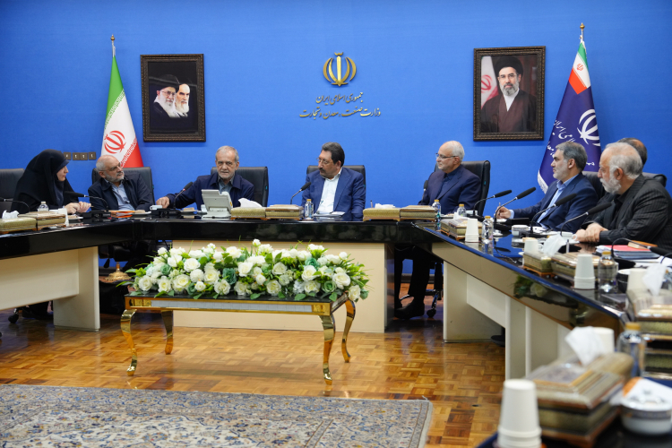 بازدید و نظارت ستادی دکتر پزشکیان از وزارت صنعت، معدن و تجارت