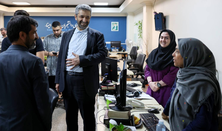 ماموریت دکتر پزشکیان به معاون اول برای مدیریت وضع اینترنت/ تدابیر جدید برای دسترسی همگانی در راه است
