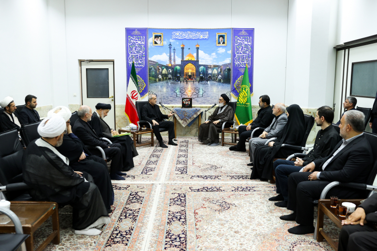 دکتر پزشکیان: دولت در جنگ اخیر اجازه نداد زندگی مردم دچار اختلال شود/ سرمایه اجتماعی و انسجام ملی، بزرگ‌ترین عامل ناکامی دشمن بود/ همه ظرفیت‌های کشور برای کاهش آثار جنگ و خدمت‌رسانی به مردم بسیج شد/ آیت‌الله سعیدی: مردم و مسئولان در حوادث اخیر استواری خود را حفظ کردند
