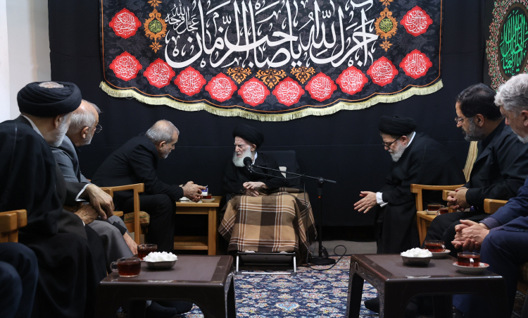 دکتر پزشکیان: توافق اخیر، پیروزی بزرگ ملت ایران و نتیجه مقاومت ملی است/ دولت با مدیریت شرایط، مانع تحمیل فشارهای سنگین‌تر به مردم شد/ وفاق ملی مهم‌ترین عامل اقتدار جمهوری اسلامی ایران است/ آیت الله العظمی شبیری زنجانی: زحمات دولت و مسئولان در پیشگاه الهی محفوظ و ماندگار است/ شنیدن برخی بی‌انصافی‌ها سنگین است، اما پشتیبان خدمتگزاران مردم، خداست
