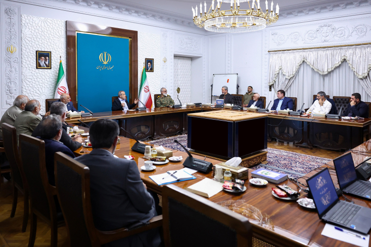 امروز بیش از هر زمان دیگری به نگاه، تفکر و روحیه بسیجی و جهادی در مدیریت مسائل کشور نیازمندیم
