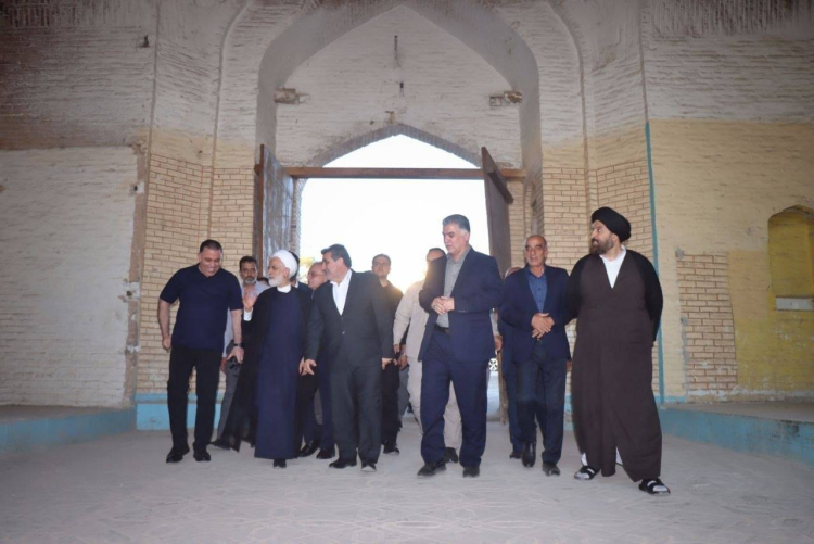 بازدید معاون حقوقی رئیس‌جمهور از بنای تاریخی کاروانسرای شاه‌عباسی سمنان
