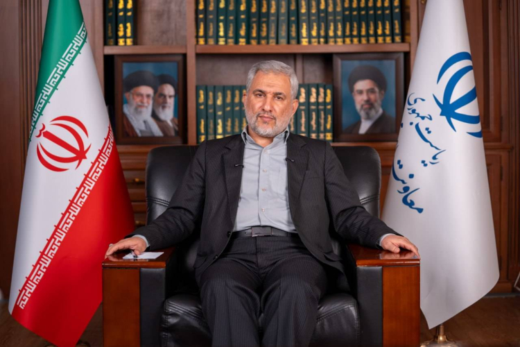 پزشکیان وفاق را فقط شعار نمی‌دهد؛ در عمل به آن پایبند است/ پزشکیان خودش را فرزند و خدمتگزار بی‌ادعا و بی‌منت ملت می‌داند/ 1183 نخبه در 71 نشست تخصصی معاونت راهبردی حضور یافتند/ معاونت راهبردی از اتاق فکر رئیس‌جمهور به اتاق فکر قوه مجریه و نظام جمهوری اسلامی ارتقا یافت/ معاونت راهبردی گوش شنوای هر کسی است که دلش برای ایران می‌تپد
