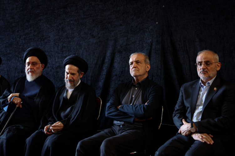 حضور دکتر پزشکیان در مراسم بزرگداشت آیت‌الله العظمی شبیری زنجانی
