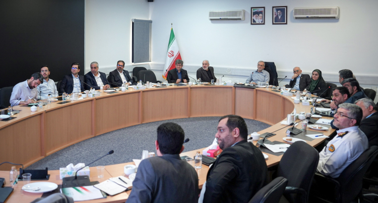 تأکید دکتر پزشکیان بر انضباط‌بخشی به توزیع حامل‌های انرژی و هدایت منافع حاصل از کاهش مصرف به سوی اقشار کم‌برخوردار
