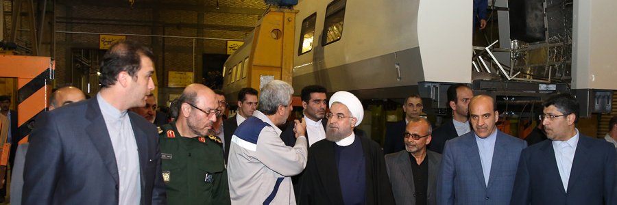 رییس جمهوری در بازدید از کارخانه واگن پارس اراک