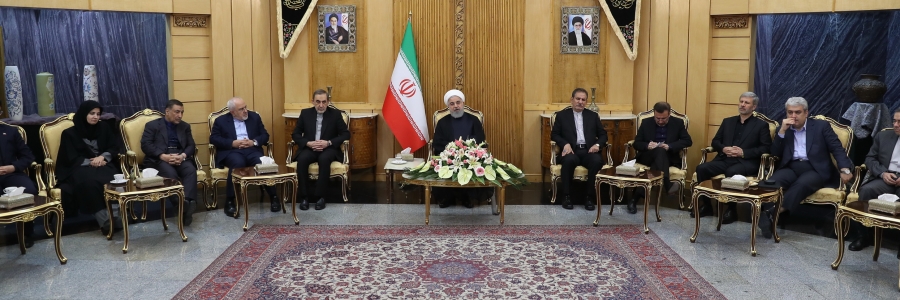 سجل المواطنون ملحمة فی ذکری استشهاد الامام الحسین علیه السلام/ان المسببین لحادث مدینة أهواز هم عمال الأجانب/نعرف عوامل هذا الحادث و لاریب ان ایران لاتعفو هذه الجریمة/ان الولایات المتحدة الأمیرکیة تستغل منظمة الأمم المتحدة/لایتوصل الأمیرکیون الی أهدافهم تجاه ایران أبدا/تستعد الحکومة الایرانیة لمواجهة اجراءات الادارة الأمیرکیة و ان الأمیرکیین سیندمون