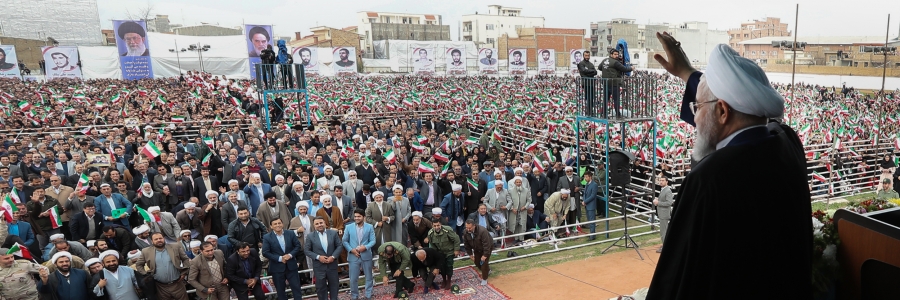 حضور دکتر روحانی در اجتماع با شکوه مردم گنبدکاووس