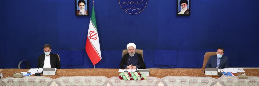 در همه دوران رهبری امام برای نهضت اسلامی در طول حدود 16 سال و رهبری نظام و انقلاب در طول 10 سال، تدبیر و معماری دقیق امام(ره) را برای پیشبرد نهضت و هم برای نظام جمهوری اسلامی ایران مشاهده می‌کنیم.
....
چند مسئله مهم در ماه‌های پایان زندگی امام(ره) بود که فوق‌العاده حائز اهمیت بود؛ مسأله اول، موضوع مسیر رهبری در ماه‌های آینده و بعد از حیات امام(ره) بود؛ آنچه قبلاً در قانون اساسی بود، شرط مرجعیت بود برای کسی که می‌خواهد رهبر نظام اسلامی و انقلاب اسلامی باشد و امام(ره)این مسأله را حل کرد و با نامه صریحی که نوشت، شرط مرجعیت را برداشت و مسأله دیگری که بسیار مهم بود در روزهای پایانی و ماه‌های آخر زندگی امام(ره)، مسأله اصلاح قانون اساسی بود که ایشان در اوایل سال 1368 که سال پایانی عمر امام(ره) بود، مسأله اصلاح قانون اساسی و مواردی که باید اصلاح شود را مشخص کردند و افرادی را که بنا بود این اصلاحات را انجام دهند، معین نمودند و اینکه اصلاح قانون اساسی باید به رأی مردم گذاشته شود.
بنابراین می‌بینیم که در سال پایانی زندگی امام(ره) مسایل بسیار مهمی به دست ایشان حل شد که اگر اینگونه اقدامات در ماه‌های پایانی عمر امام نب