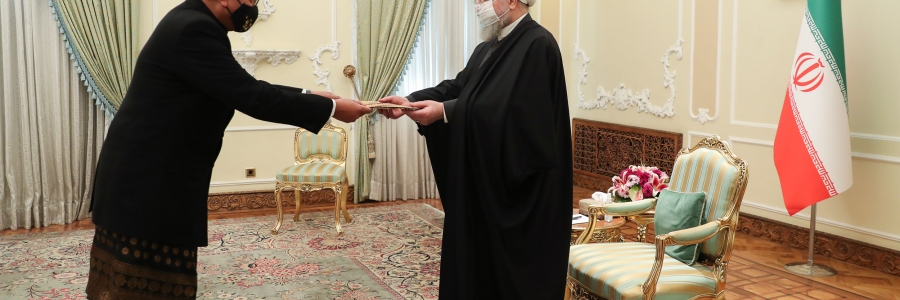 تقدیم استوارنامه سفیر اندونزی