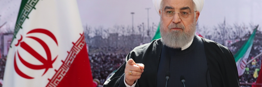 کل سدها در کشور موقع پیروزی انقلاب 19 سد بوده و دیروز سدهای کشور به 194 سد رسید و تا پایان این دولت 201 سد مخزنی ملی در کشور فعال خواهد بود/دولت در طول این مدت هر سال 2 و نیم هزار مگاوات بر میزان تولید برق کشور افزوده است/بخش سلامت ما در آغاز انقلاب 56هزار تخت داشت و در آغاز دولت ما 11هزار و امروز بیش از 150 هزار، در بخش تخت‌های ویژه از آغاز دولت تا امروز به سه برابر از 5هزار و خورده‌ای به 15هزار و خورده‌ای دست یافتیم/در بخش محیط زیست و ارتباطات در این دولت شاهد یک انقلاب بزرگ بودیم/از همه رسانه‌ها می‌خواهم به تاریخ و به مردم خدای ناکرده خیانت نکنیم و واقعیت‌ها را بگوییم/در بدترین شرایط دولت قبل درآمد نفتی 68 میلیارد دلار در سال 91 بود و در این دولت بهترین سال 65 میلیارد دلار درآمد نفتی داشتیم