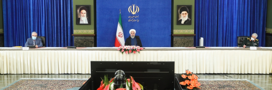 وصول السلالة المتحورة لکورونا الی البلاد من العراق، أهم أسباب وقوفنا أمام الموجة الرابعة لتفشی جائحة کورونا/ التزام بالتوصیات الصحیة و الاحترازیة بمقدار أکثر من 90 بالمئة، یمنع مواجهتنا موجة جدیدة من تفشی الجائحة/ ان أساس أعمالنا و نشاطاتنا یتمثل فی التزام بکامل البروتوکولات الصحیة و الاحترازیة و من الضروری معاقبة المخالفین للحجر الصحی و الاجراءات الصحیة/ یجب ان یحضر الجمیع فی الساحة من أجل تنفیذ کامل القرارات للمجلس الوطنی لمواجهة جائحة‌ کورونا