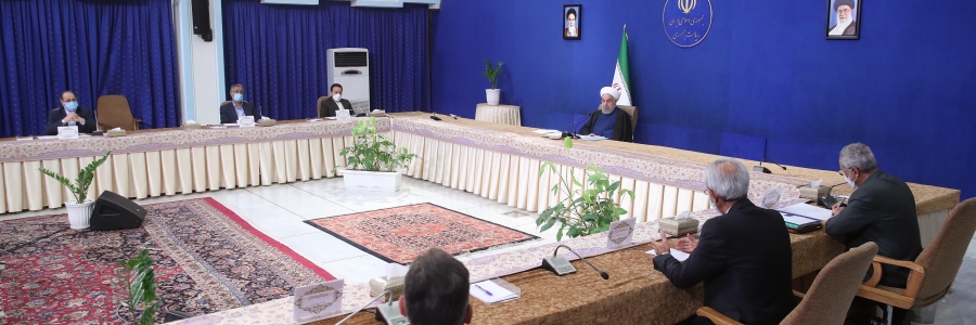 همه تلاش دولت تدبیر و امید این بود که جایگاه ایران را در منطقه و جهان بالاتر ببرد. اگرچه به غلط تصوری در دنیا وجود داشت که با ایران نمی‌شود مذاکره کرد و به نتیجه رسید، اما دولت تدبیر و امید این تصور را اصلاح کرد.

ر با آغاز مذاکرات هسته‌ای، جهان به این نتیجه رسید که می‌شود با ایران نیز مذاکره کرد و بر اساس گفت‌و‌گو به نتیجه رسید،/ ما هم باور داریم که باید مشکلات‌مان را در داخل کشور حل کنیم اما همه باید بدانند که بدون رابطه با دنیا نمی‌توان پیشرفت کرد و نمی‌توان کشور را ساخت.
