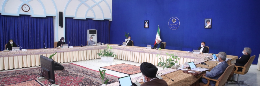 این مسیر دشوار با تلاش و ایثار و فداکاری و قهرمانی و ایستادگی دیپلمات‌های ما و یک فرد آگاه و آشنای به مسائل مثل دکتر ظریف در صدر این حرکت، ادامه یافت و  همه تلاش کردیم آن توطئه را شکستیم