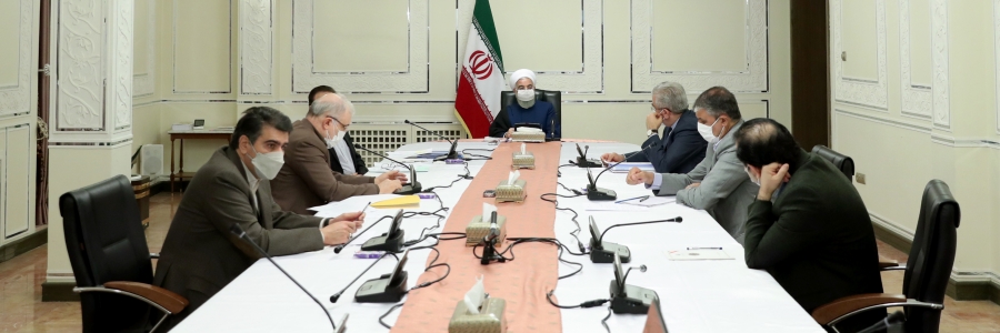 یجب السیطرة علی الحدود الشرقیة للبلاد حتی لانشهد أوضاعا شبیهة بوصول السلالة البریطانیة من فیروس کورونا الی البلاد/ التزام بکامل التوصیات الصحیة و الاحترازیة أولویة رئیسیة بالنسبة لنا حتی الوصول الی النقطة الموثوقة بها فی قطع سلسلة الاصابة بکورونا و السیطرة علی مسار المرض/ شدد علی ضرورة الشراکة بین وزارة الصحة و القطاع الخاص لاستیراد اللقاحات المضادة لکورونا الی الوطن/ من اللازم اهتمام جاد بجمیع البروتوکولات الصحیة و الوقائیة فی مراسم لیالی القدر علی المستوی الوطنی