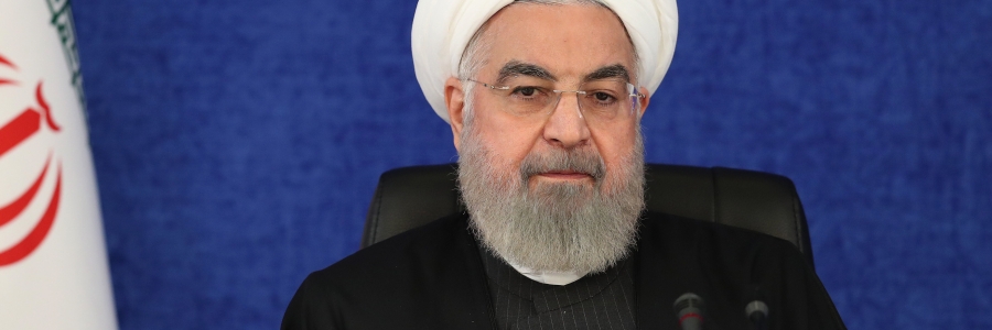 باید در این ماه مقدس و ماه عبادت، خداوند را شکرگزار باشیم ، کشوری که در تحریم سخت دشمن از همه طرف دروازه ها را به رویش بسته اند و مسیرهای بانکی مسدود است، با این بیماری مواجه شد، با ایثار و فداکاری کادر درمان و همراهی مردم، حرکت وسیعی در کشور برای مقابله با این بیماری آغاز شد