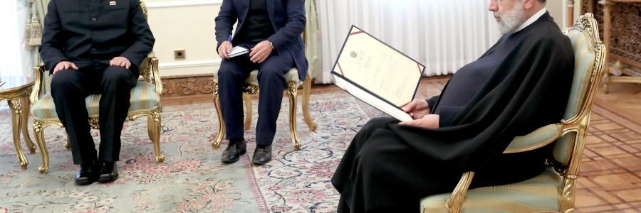 دریافت استوارنامه سفیر جدید « ونزوئلا »