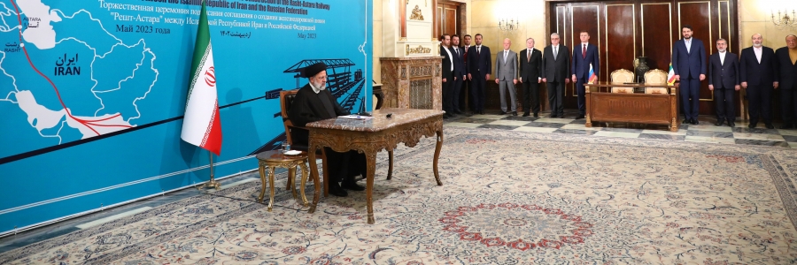 دکتر رئیسی: تثبیت جایگاه شایسته ایران در نظام بین‌الملل وظیفه ملی، تاریخی و الهی دولت مردمی است/ طرح‌های دولت برای ارتقای نقش‌آفرینی ایران در اقتصاد منطقه با جدیت دنبال خواهد شد/ پوتین: کریدور شمال-جنوب سهم مهمی در تأمین امنیت غذایی منطقه خواهد داشت/ تعاملات تهران–مسکو در چارچوب این پروژه عظیم، نشان‌دهنده سطح عالی روابط دو کشور است
