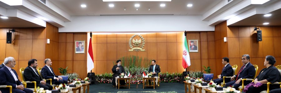 دکتر رئیسی: گسترش روابط ایران و اندونزی به نفع جهان اسلام است/ دوره یکجانبه‌گرایی در جهان رو به پایان است/ ابراز نگرانی رئیس مجلس مشورتی خلق اندونزی از افزایش خشونت‌ها نسبت به مردم مظلوم فلسطین
