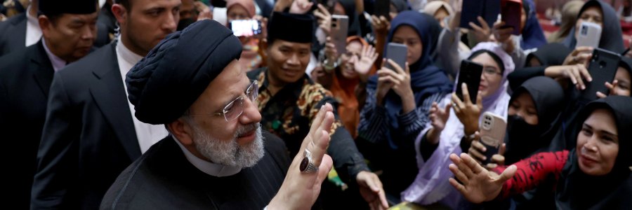 حضور رئیس‌جمهور در جمع نمازگزاران مسجد استقلال جاکارتا