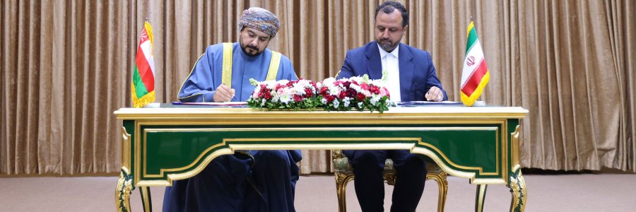 امضای 4 سند همکاری میان مقامات ایران و عمان