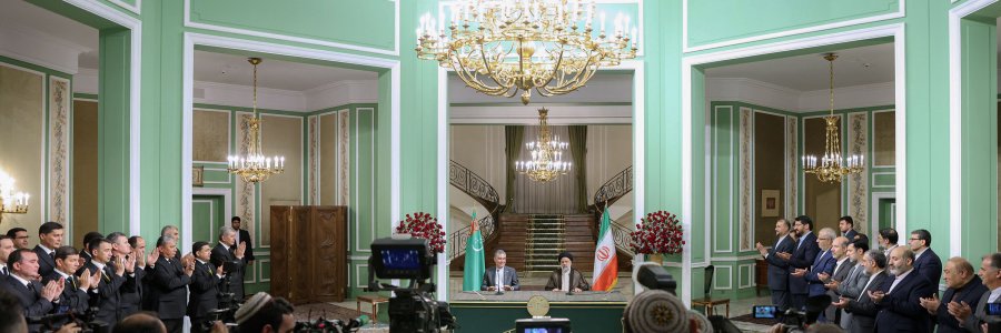 نشست مشترک مطبوعاتی با رئیس شورای مصلحت خلق ترکمنستان